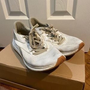 Reebok Floatride Energy Grow Running Shoes - US 8